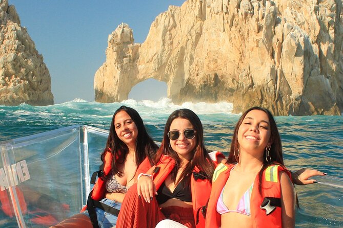 1 hour Private Navigation in Transparent Boat Arco de Los Cabos - Who will get the most from this Cabo boat ride