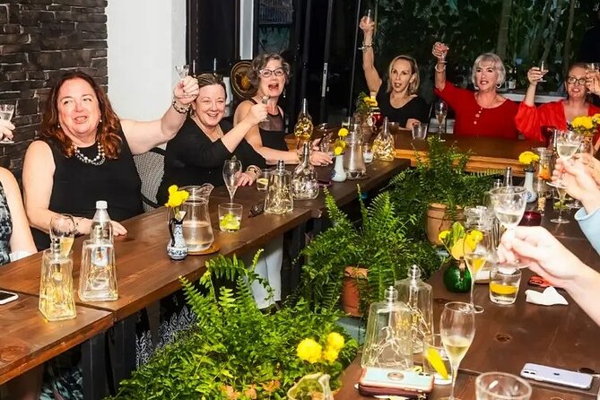 10 Experiences Tour: A Culinary Journey Through Mexico - The small group changes the feel
