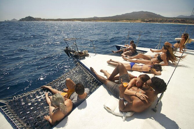 3 hour Snorkeling and Catamaran in Cabo San Lucas - Drinks, snacks, and the optional meal