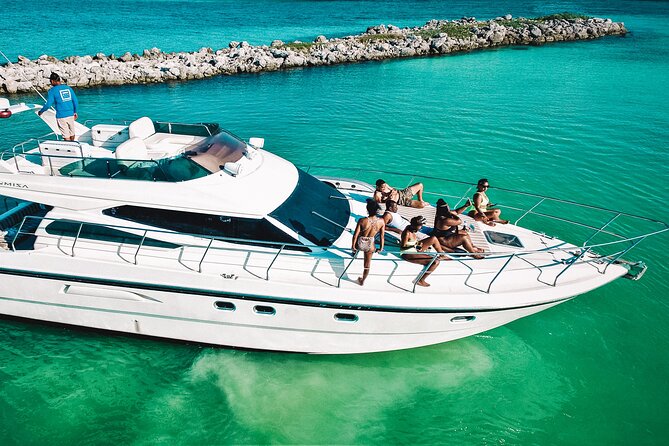 4 Hour - 47' Azimut, Tulum, Playa del Carmen, Riviera Maya - Karaoke and Spotify on the open water