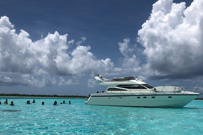 4 Hour - 47' Azimut, Tulum, Playa del Carmen, Riviera Maya - Who will enjoy this private yacht charter most