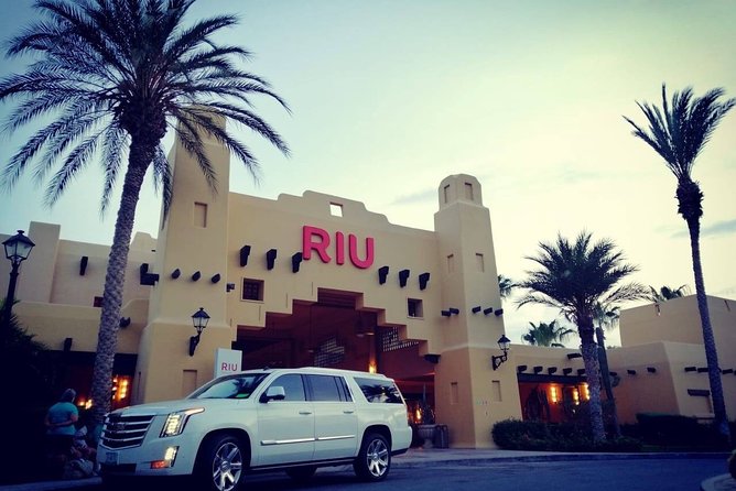 Airport Los cabos Round Trip Transportation - Who should book this service?