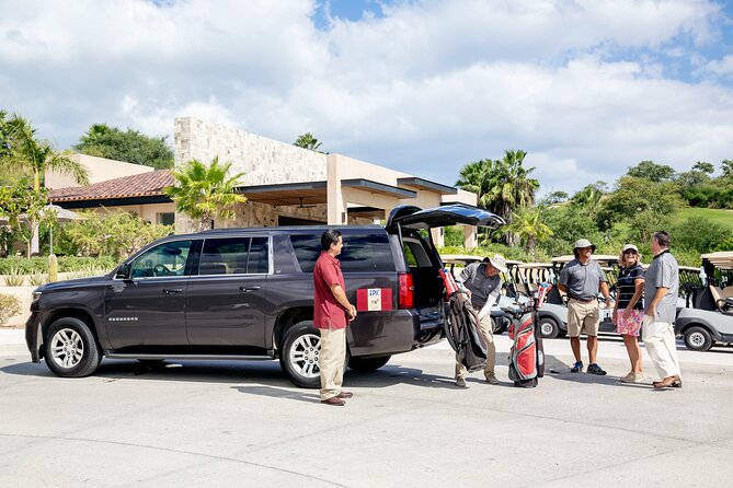 Airport Roundtrip Private Transportation - A private welcome at Los Cabos Airport