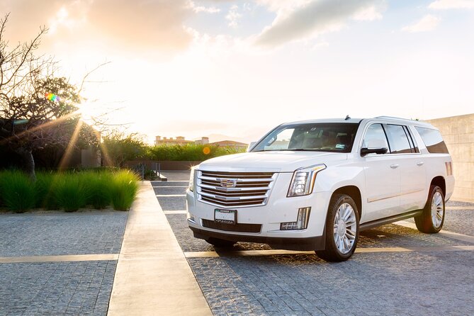 Airport Roundtrip Private Transportation - Handling flight delays and reservation changes
