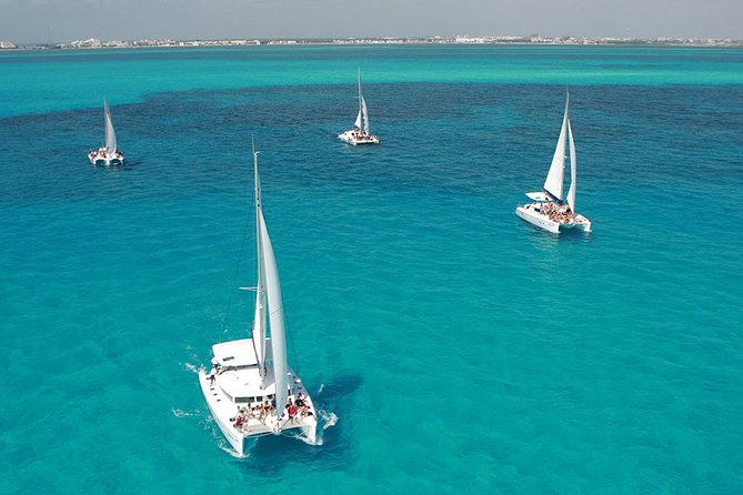 All Inclusive Caribbean adventure, reef snorkeling, Food & Drinks - Who will enjoy this Cancun catamaran trip