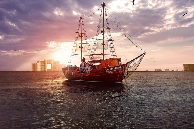 Amazing Romantic Dinner on a Spanish Galeon with Saxophone Music - The saxophone is the heart of the evening