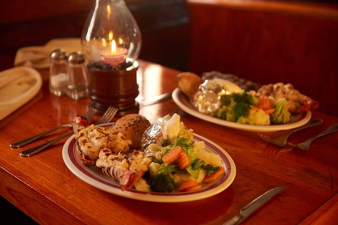 Amazing Romantic Dinner on a Spanish Galeon with Saxophone Music - Who will enjoy the Columbus cruise?
