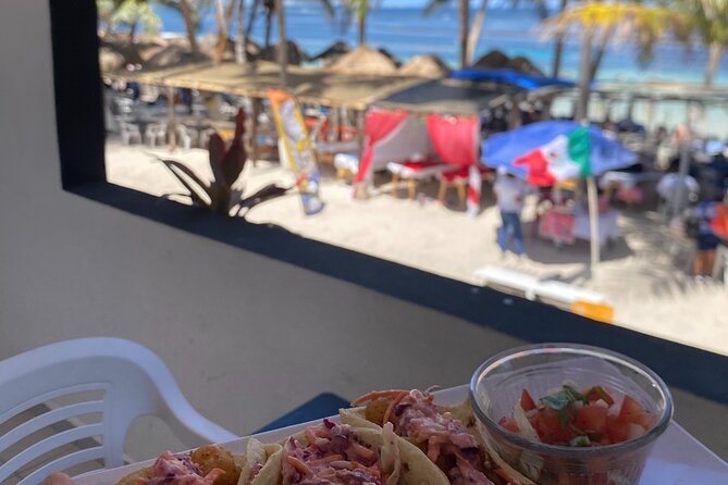 Authentic Beachfront Mexican Cooking Class Cafe Jaguar Costa Maya - Making guacamole and pico de gallo from scratch