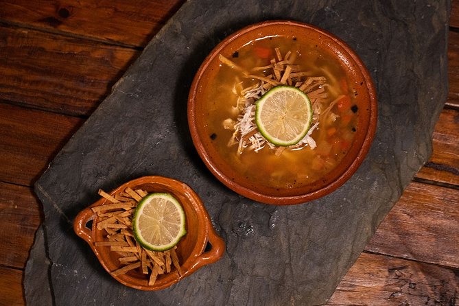 Authentic Mayan Cooking Class in Cozumel - Drinks, service, and the pace of the meal