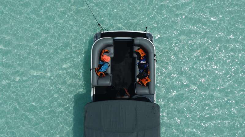 Bacalar: 3-hr Pontoon Boat Tour with Beach Club + Kayaks - Seeing the three cenotes from the water