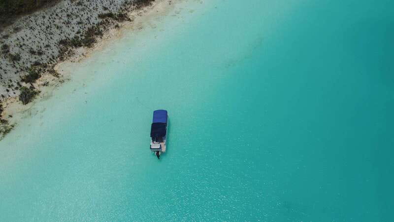 Bacalar: 3-hr Pontoon Boat Tour with Beach Club + Kayaks - One hour with kayaks at the beach club