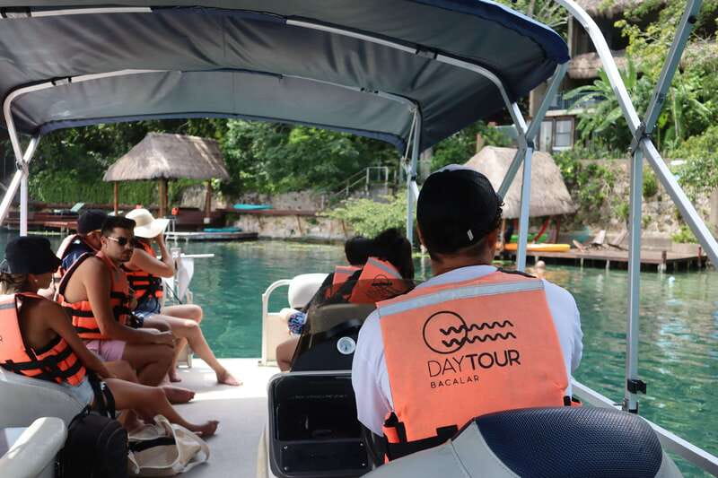 Bacalar: 3-hr Pontoon Boat Tour with Beach Club + Kayaks - Guides who add value to the route