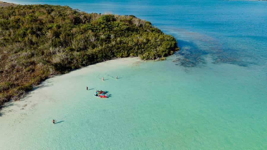 Bacalar at Sunrise: Kayak Adventure with Breakfast & Photos - Getting on the water with a small group