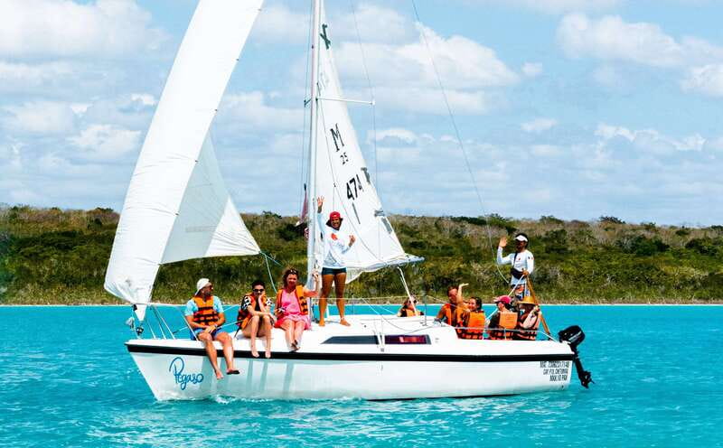 Bacalar: Group Sailing Trip with Swimming and Drinks - Cenote Negro shows the lagoon’s darker side