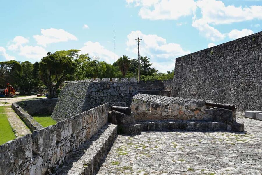 Bacalar: Lagoon, Pirate Canal, Stromatolite Day Trip w/Lunch - Bacalar’s best sights in one long day
