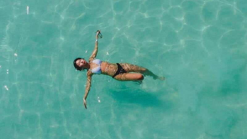 Bacalar Lagoon Sightseeing Boat Tour with Open Bar & Snack - The quick take