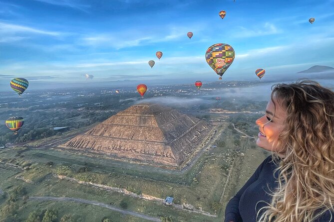 Balloon Flight and Teotihuacan Tour w/Breakfast from Mexico City - Coffee, snacks, and watching the balloons rise
