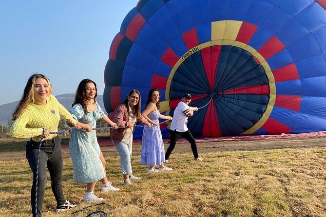 Balloon Flight + Breakfast in a cave + Pick up CDMX + Pyramids - What to wear and bring for the early start