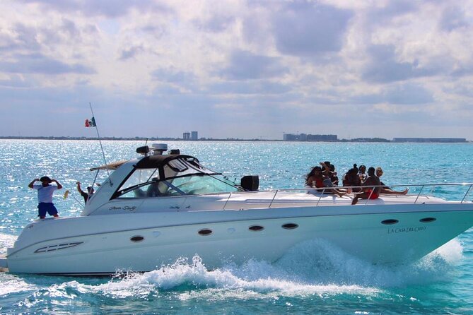 Beautiful Yacht SeaRay 48ft / 15PAX 25P16 - What the yacht is really like