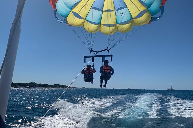 Best Parasailing Cozumel + Locker - Fifteen Minutes Above Cozumel