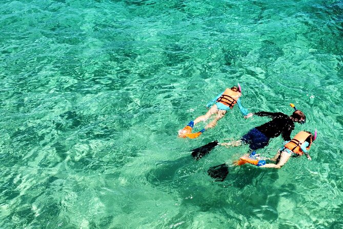 Boat ride to the Arch and Snorkel - The 30-minute ride across the Sea of Cortez
