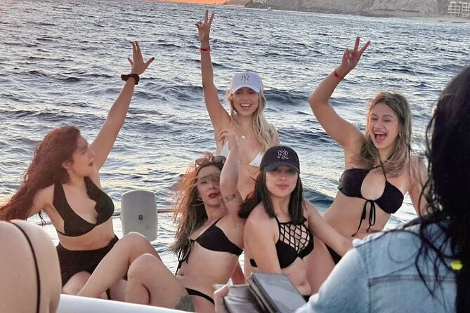 Cabo Arch Sunset Yacht Tour - Dinner & Drinks — Up to 18 Guests - Who will enjoy this Cabo cruise most?