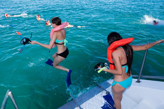 Cabo Escape Snorkel Fun Cruise - The marina check-in and the boarding routine