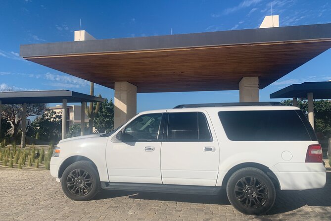 Cabo Private Transportation to Cabo - A note about the airport meeting point