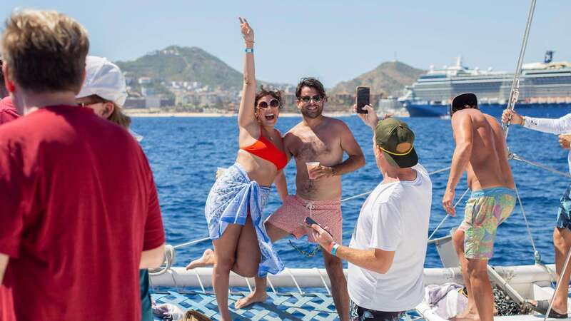 Cabo San Lucas: 4-Hour Snorkeling Cruise with Open Bar - Cabo’s Arch comes before the swim