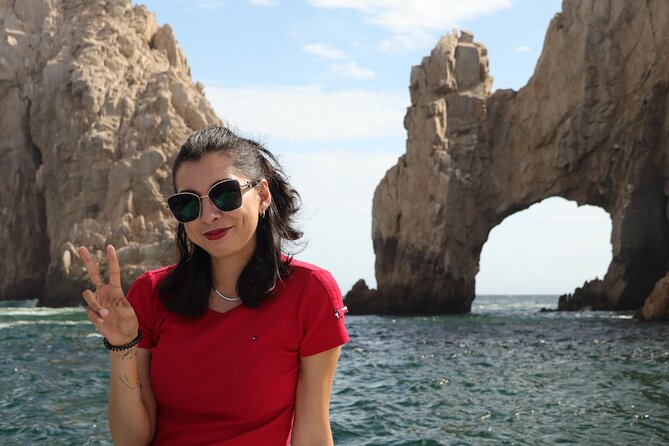 Cabo San Lucas Arc Group Tour in Glass Bottom Boat - Lover’s Beach and the meeting of two seas