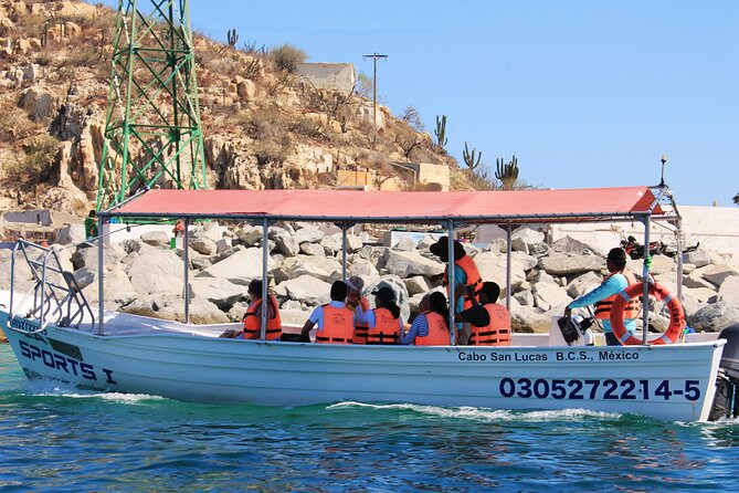 Cabo San Lucas Arc Group Tour in Glass Bottom Boat - The crew, the commentary, and the photo question