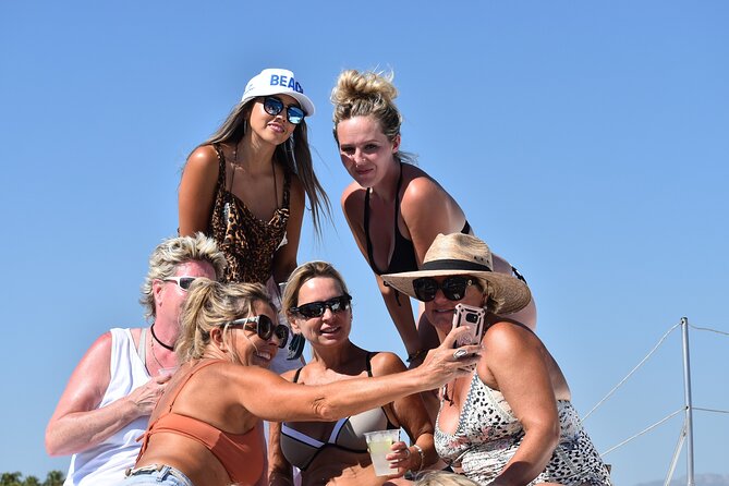 Cabo San Lucas Boat Tour with Snorkeling, Open Bar, and Lunch - Music, games, and an open bar on the ride back