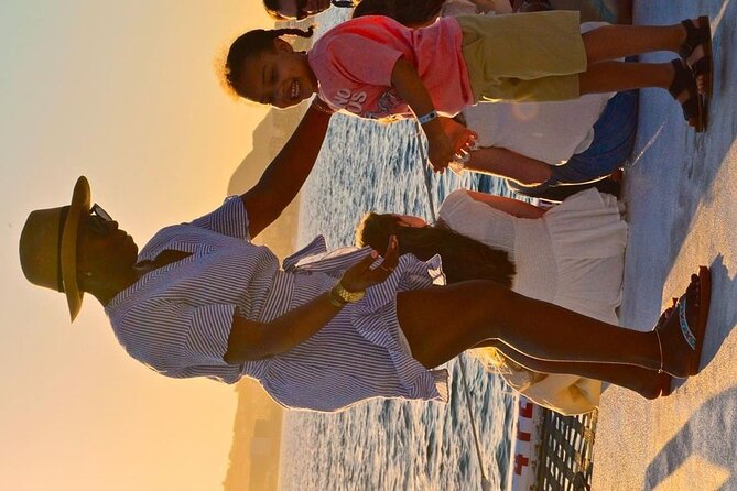 Cabo San Lucas Sunset Cruise with Unlimitted Drinks - What unlimited drinks really means