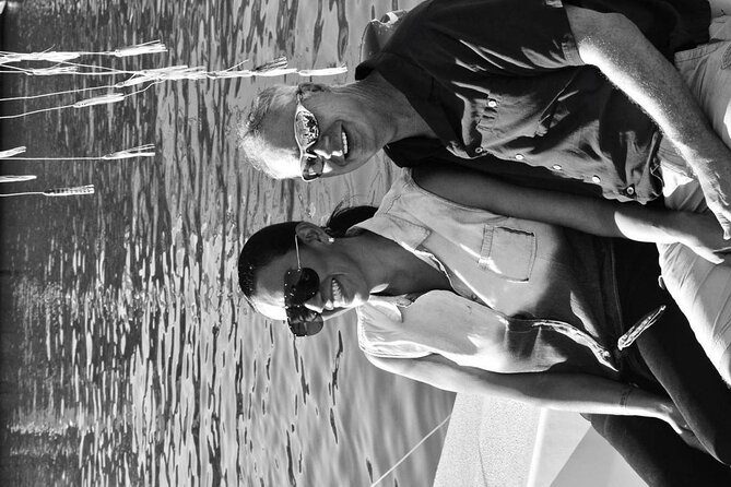 Cabo San Lucas Sunset Cruise with Unlimitted Drinks - Comfort, seating, and facilities onboard