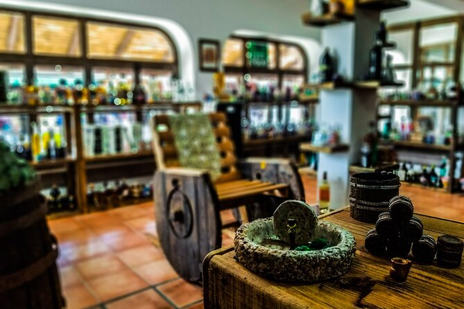 Cabo San Lucas Tequila Tasting Experience - Buying a bottle after the tasting