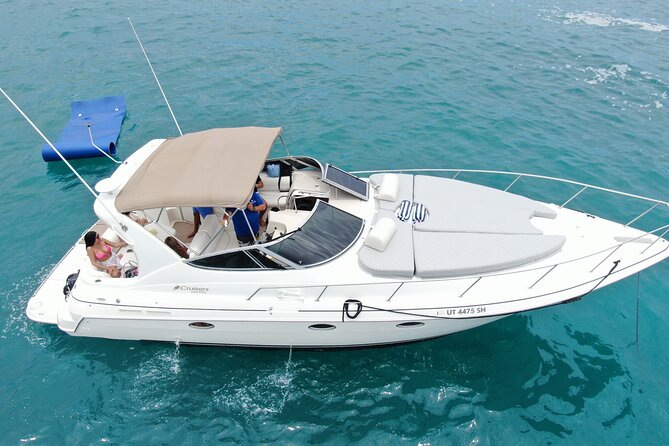 Cabo San Lucas Yacht Rental all inclusive - Crew service can shape the whole afternoon