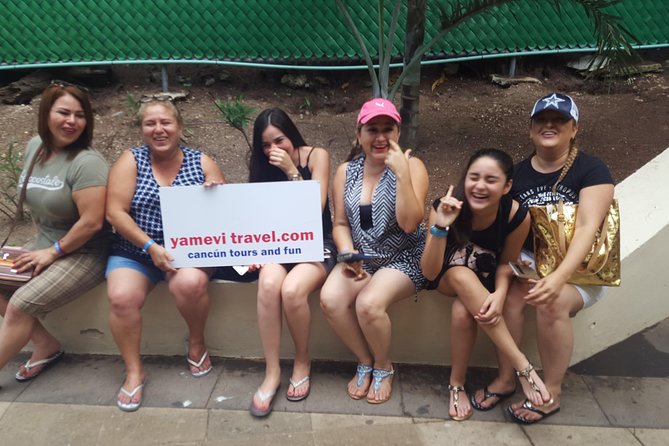 Cancun Airport Small-Group Transfer to Cancun Hotels - How the hourly shuttle system works