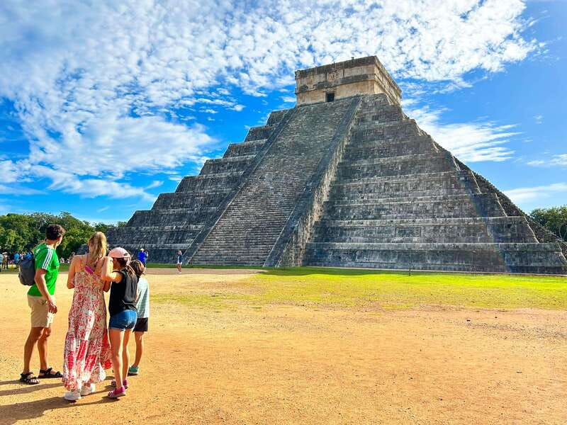 Cancun: Chichen Itza Early Access Guided Tour - The Great Ball Court and Temple of the Warriors