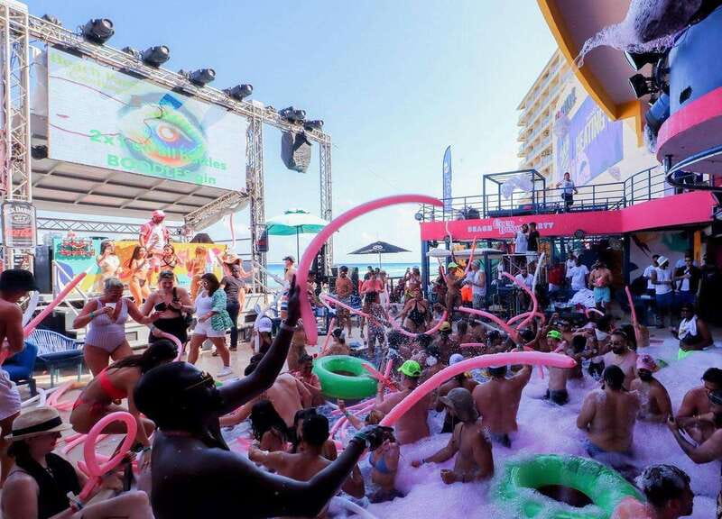 Cancún: Coco Bongo Beach Party Experience - How to avoid the common hassles