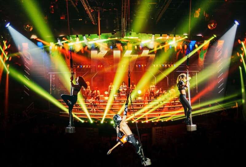 Cancun: Coco Bongo Nightclub Experience - The stage effects are the real reason to come