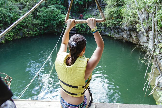 Cancun Extreme Zipline Canopy Tour - Food, lockers, towels, and photos