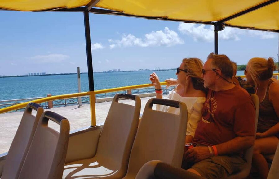 Cancun: Guided City Tour with Shopping by Double Decker Bus - What this Cancun tour is really designed to do