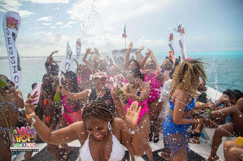 Cancun: Hip Hop Sessions Party Boat Cruise - The open bar gives the $105 price real value