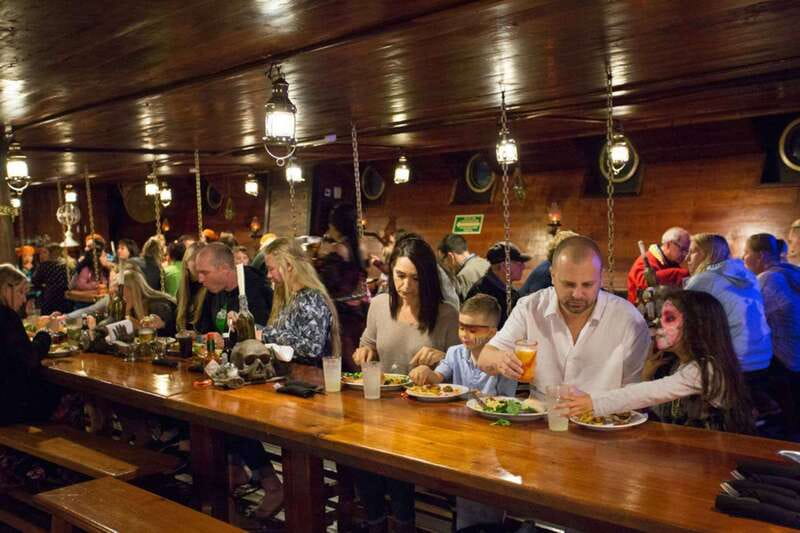 Cancún: Jolly Roger Pirate Dinner Cruise 2025 - Who will enjoy the Jolly Roger most