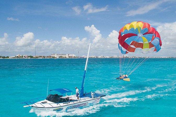 Cancun Parasailing Adventure - Safety, age limits, and comfort in the air