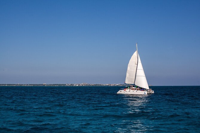 Cancun Sailing Catamaran Islas Mujeres With Luxury Beach Club - A full day from Playa Tortugas to Isla Mujeres