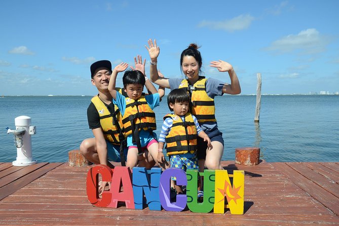Cancun speedboat and snorkel tour: shared speedboat - Racing through the mangroves of Nichupte Lagoon
