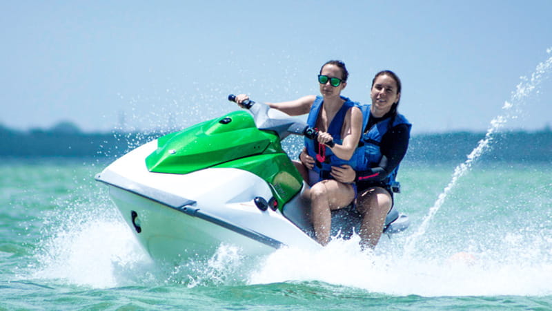 Cancun: Waverunner in Nichupte Lagoon - What the $60 price really buys
