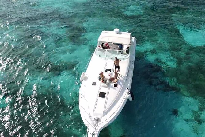 Cancun yachts rental BEATIFUL YACHT 46FT, 15 PAX MAX 25P6 - A private yacht instead of a crowded boat