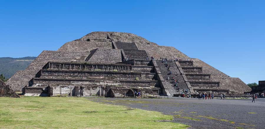 CDMX: Early visit to Teotihuacan - Walking through the City of the Gods